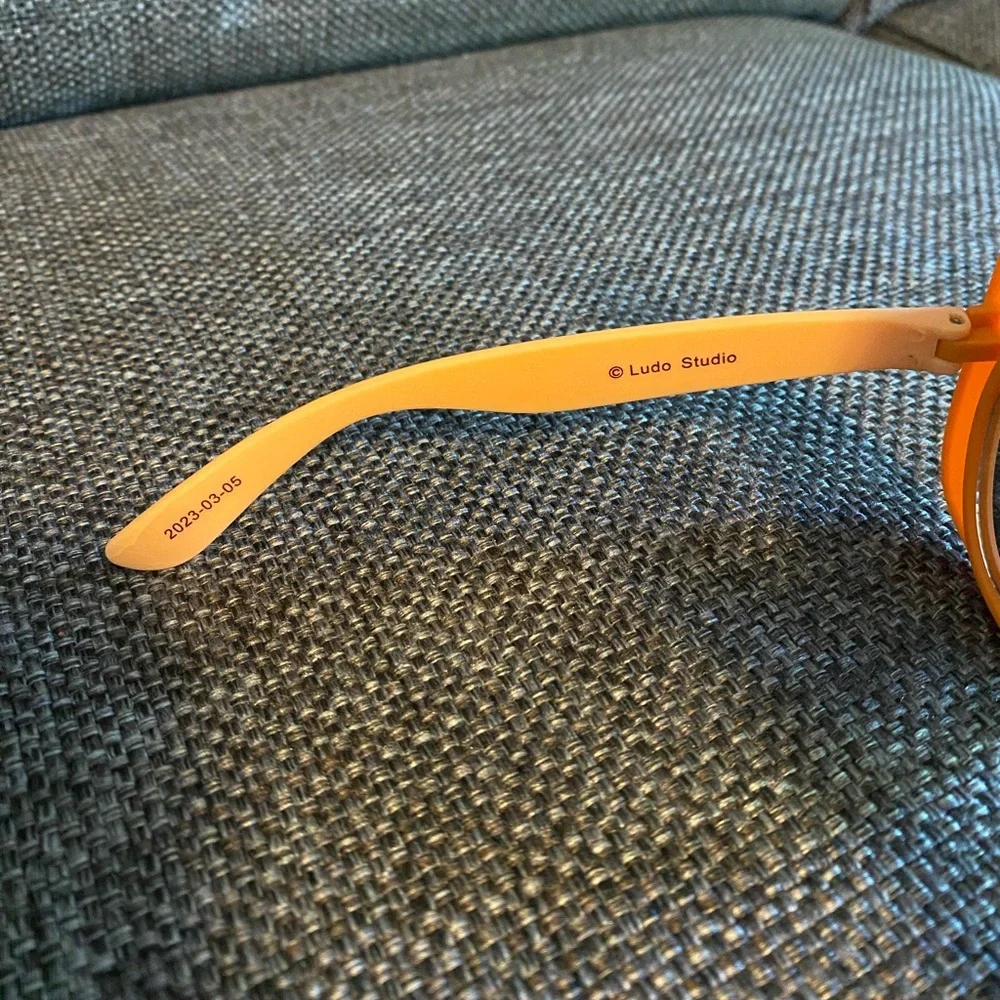 😎 Kids Bingo Sunglasses by Sun-Staches, Bluey Halloween Costume